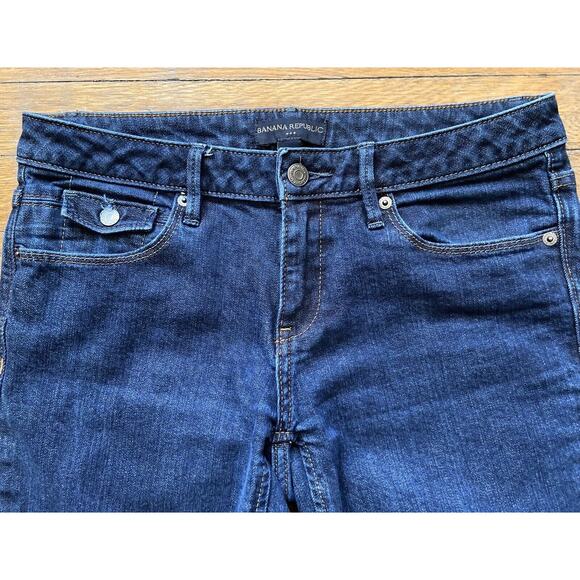 BANANA REPUBLIC Dark Wash Flared Jeans sz 4R (w30) - Picture 3 of 11